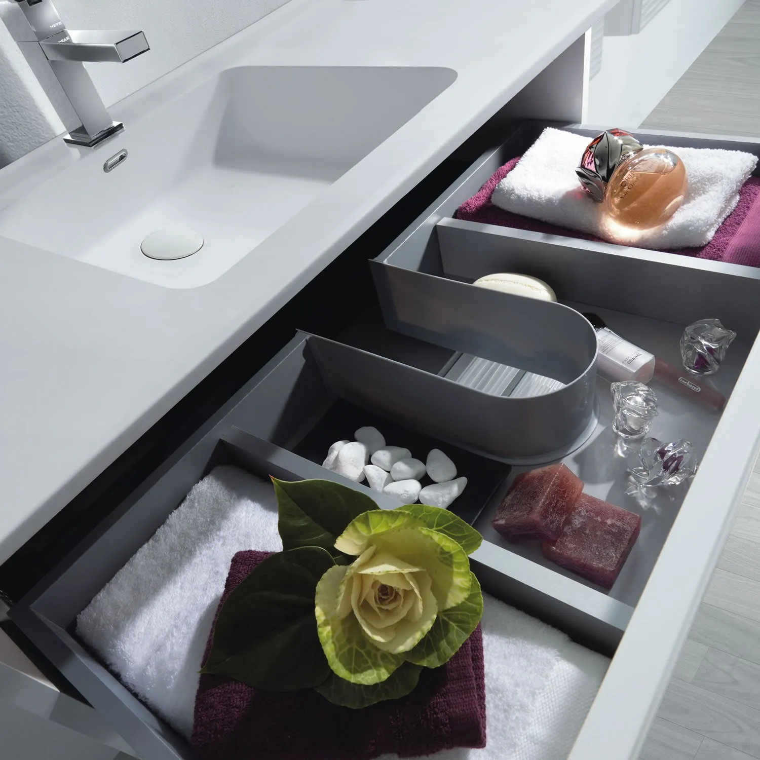 24" Single Vanity, Wall Mount, 2 Drawers with Soft Close, Grey, Serie Dune by VALENZUELA