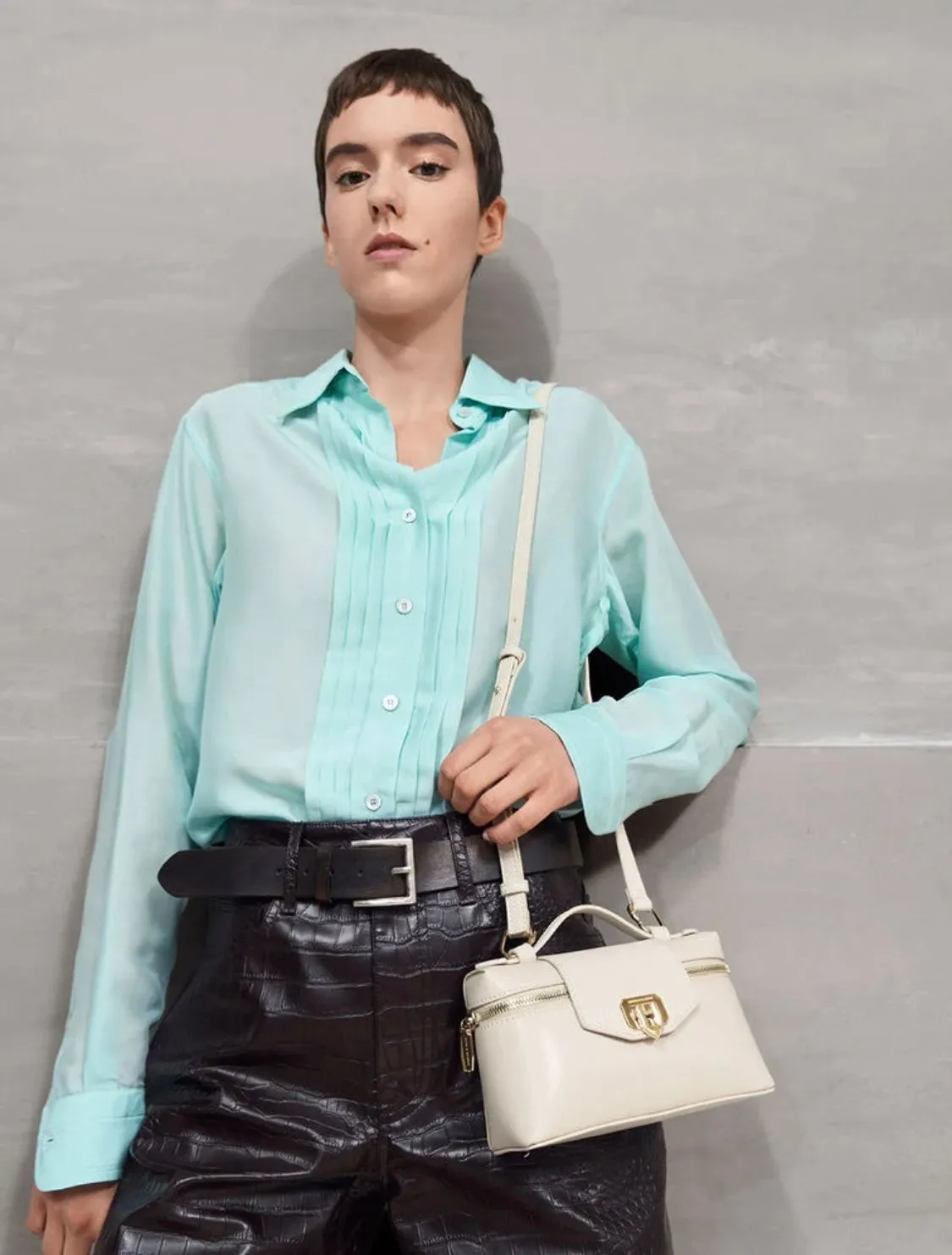 Arwen Top Handle Vanity Bag