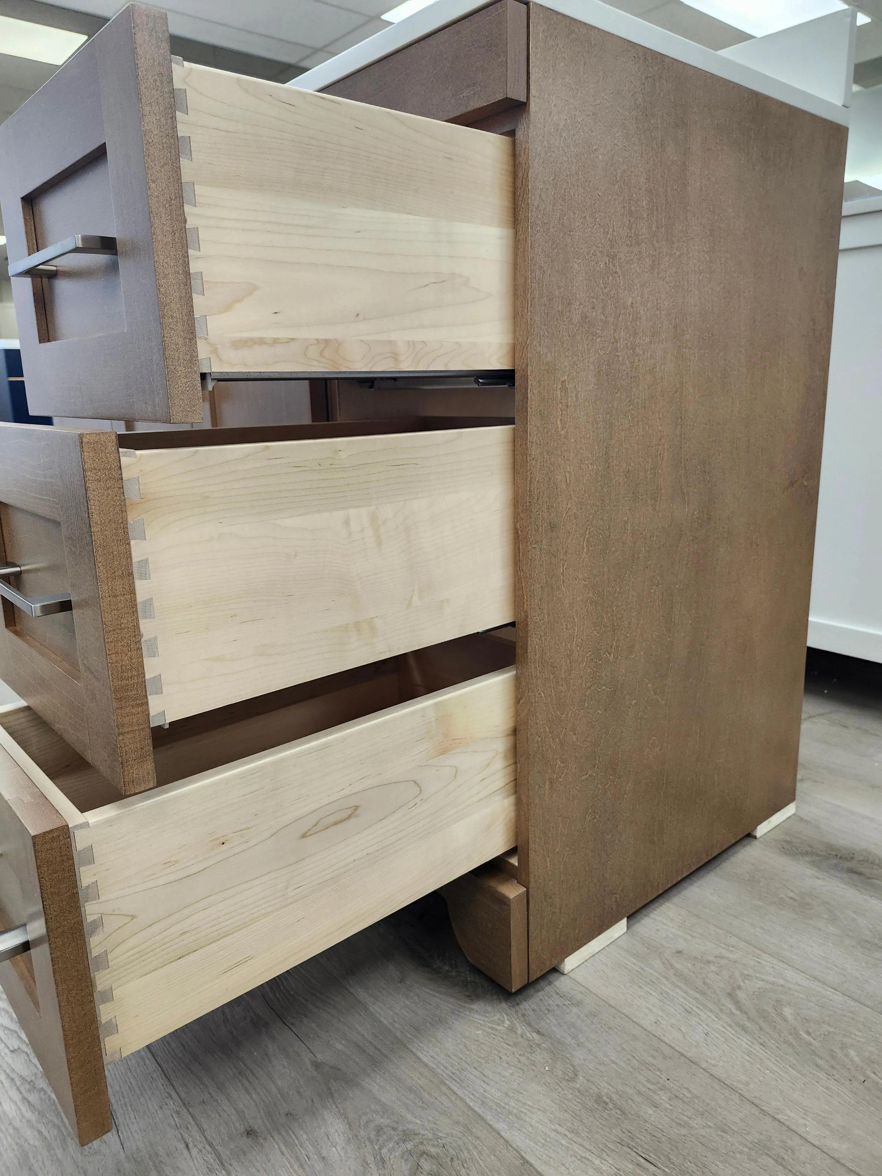 CANADIAN MAPLE 42" - Tuscon Calo Bathroom Vanity With White Quartz Countertop.