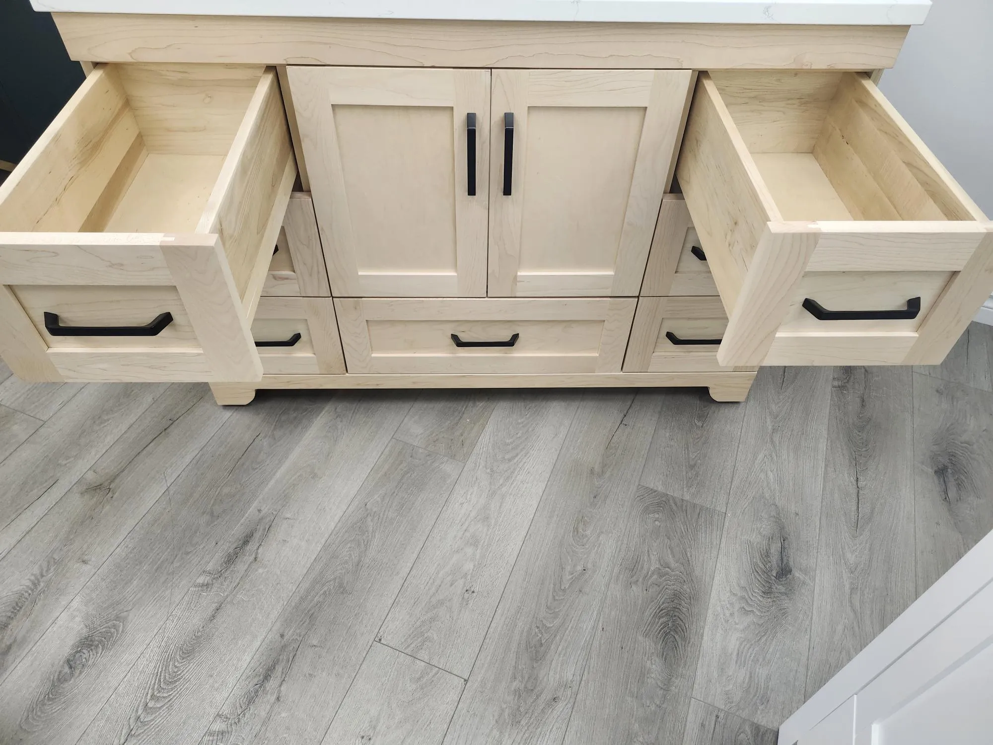 CANADIAN MAPLE 48", Natural Stain Bathroom Vanity With White Quartz Countertop.