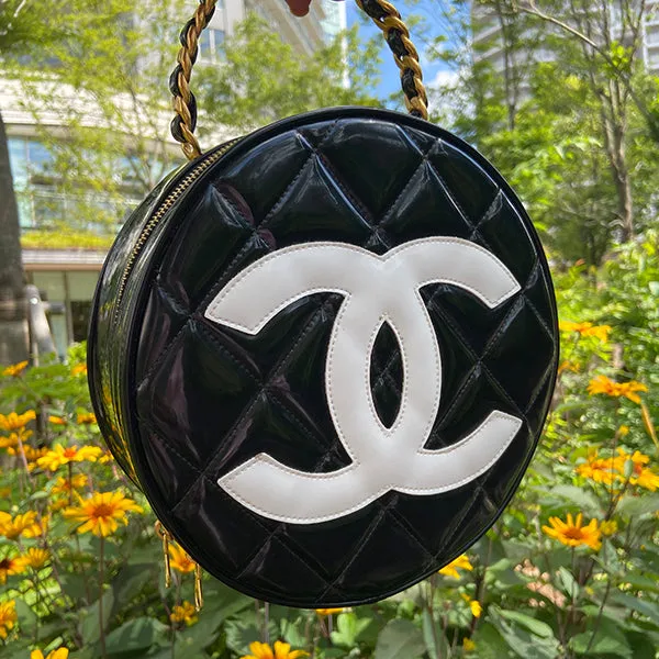 Chanel Around 1995 Made Patent Round Design Cc Mark Vanity Black