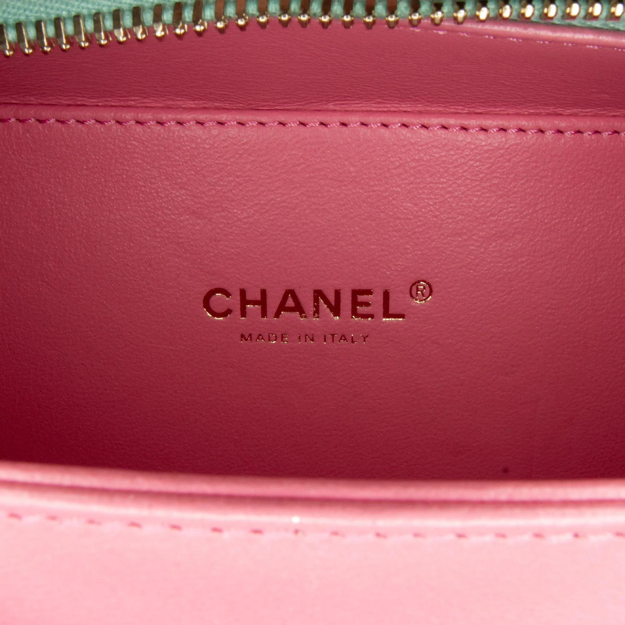 Chanel CC Filigree Vanity Case Pink Caviar Gold
