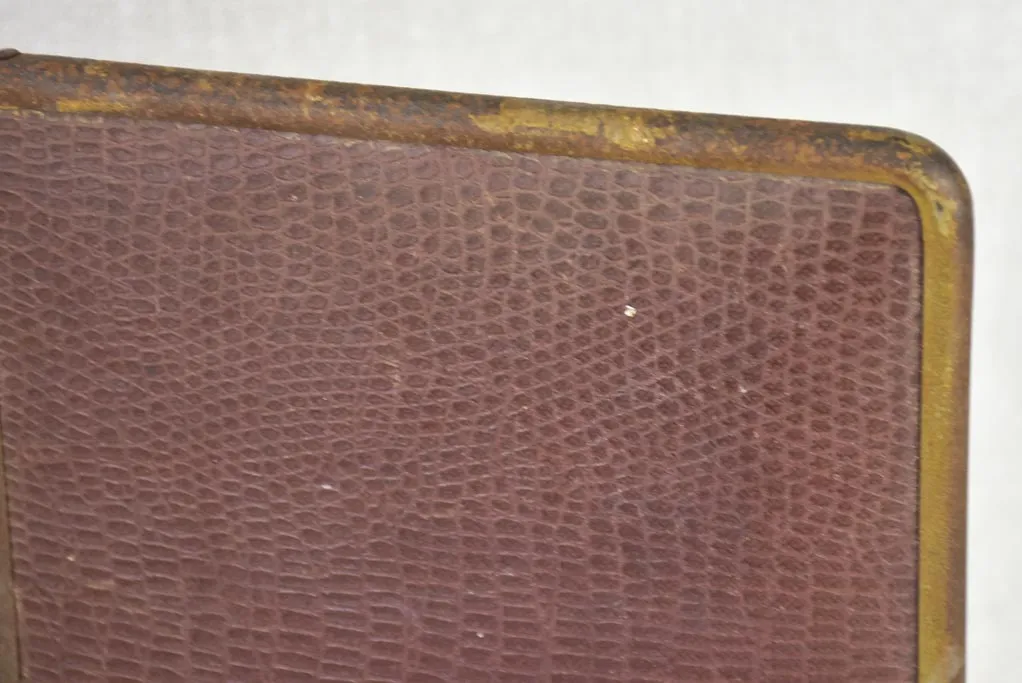 Early 20th-century French barber's mirror with three panels 8¾"