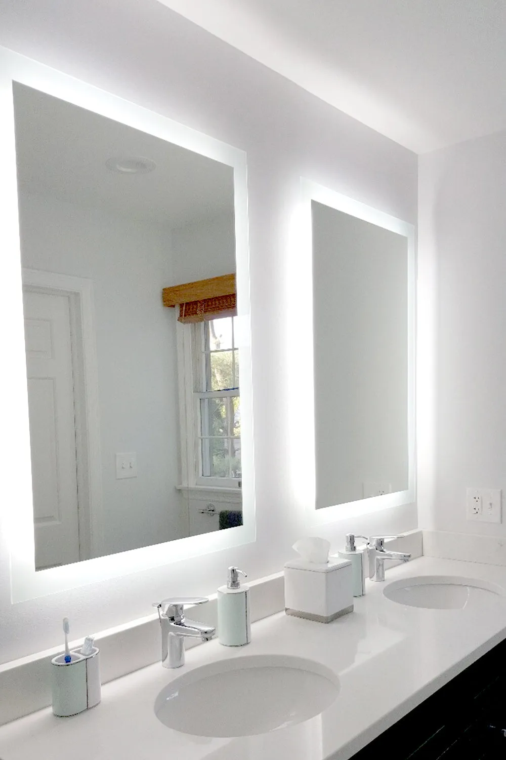LED Mirror (Side-Lighted) 36" x 48"