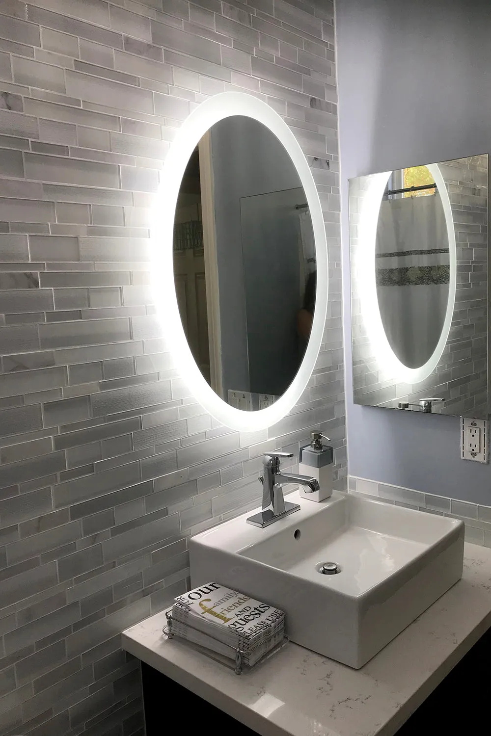 LED Mirror (Side-Lighted Oval) 32" x 40"