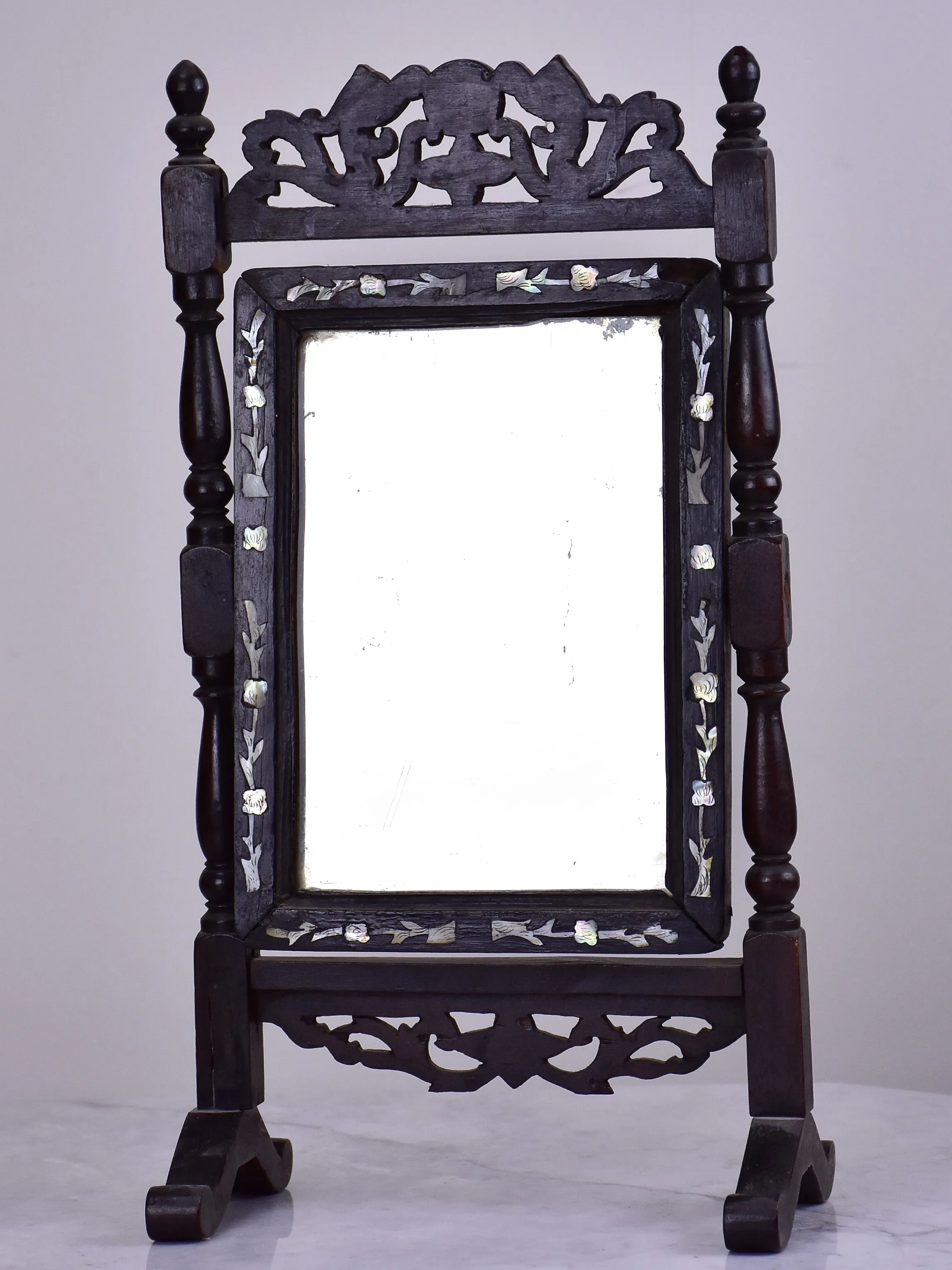 Small Napoleon III vanity mirror 15 ¾'' x 8 ¾''
