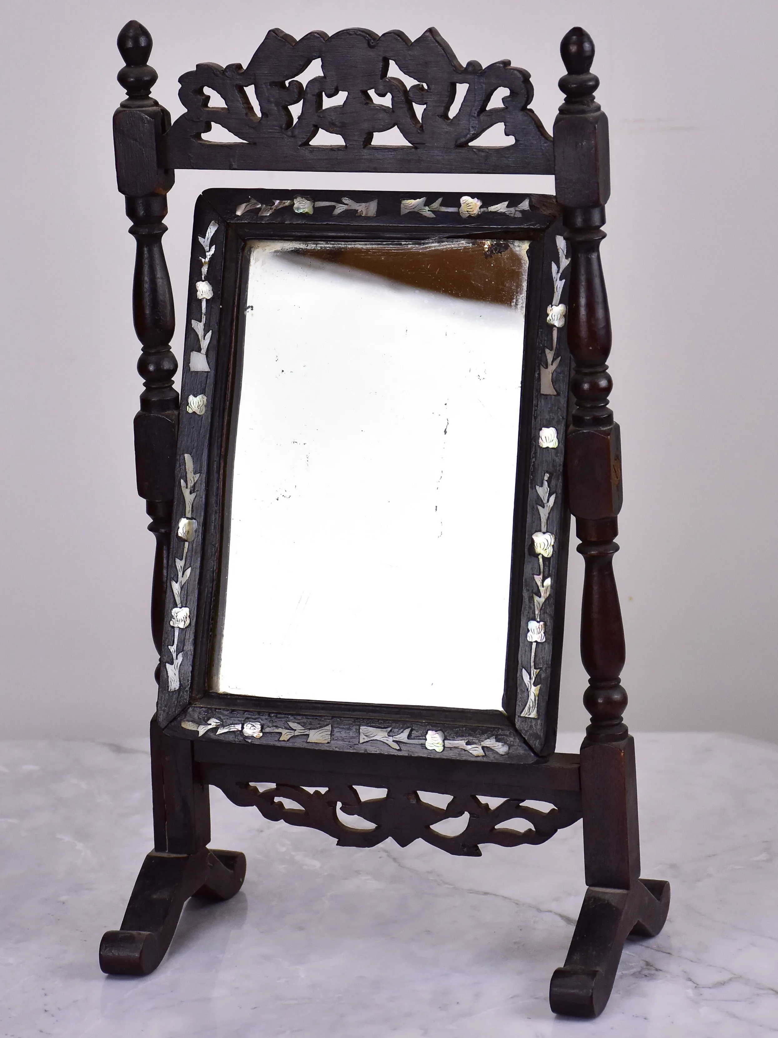 Small Napoleon III vanity mirror 15 ¾'' x 8 ¾''